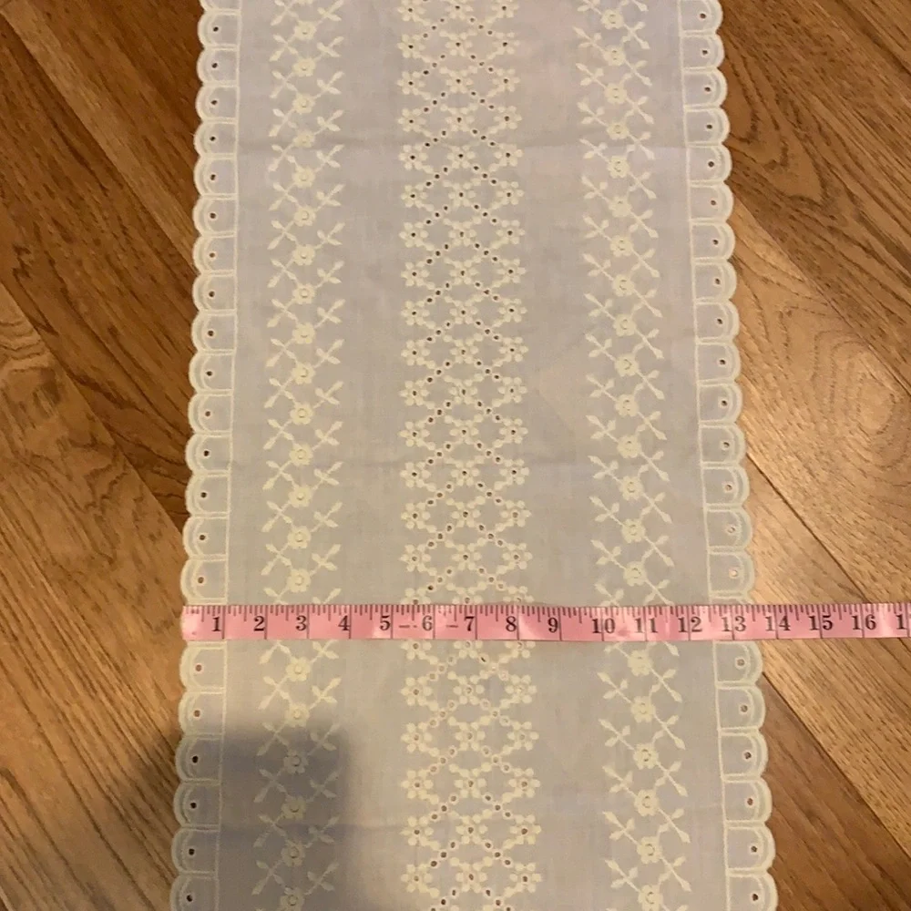 Pretty Vintage Table Runner Estate Sale Pick
